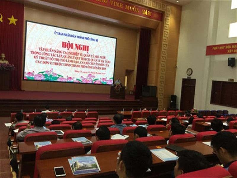 Bồi dưỡng quản lý quy hoạch kiến trúc và hạ tầng kỹ thuật môi trường đô thị cho các cán bộ thành phố Uông Bí, tỉnh Quảng Ninh
